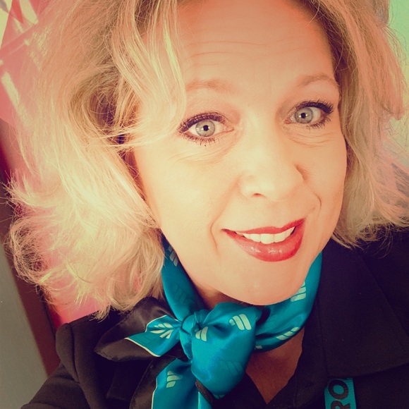 Meet your Posher, Lee - Picture 1 of 1